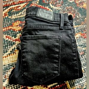 Levi’s 720 Black Super Skinny